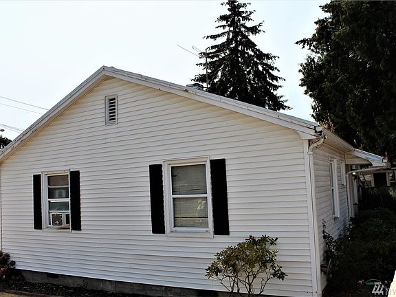 3rd image of 1315 4th Ave NW