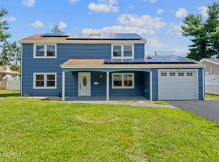 34 Canfield Ln, Aberdeen, NJ 07747