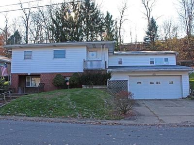 179 Pleasantview Dr, Weirton, WV, 26062