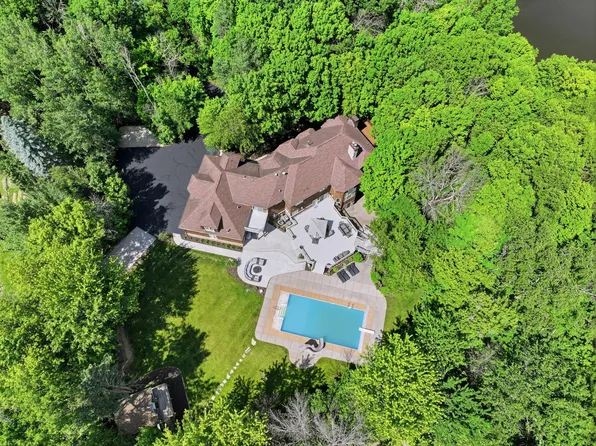 1525 6th Ave N, Long Lake, MN 55356
