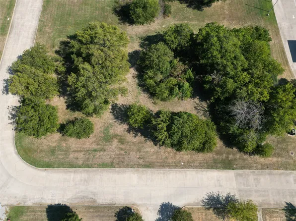 1409 Brookview Dr, Ardmore, OK 73401