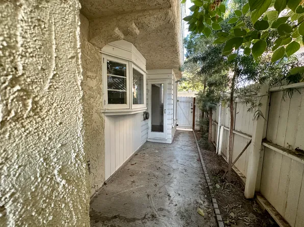 11508 Rochester Ave, West Los Angeles, CA 90025