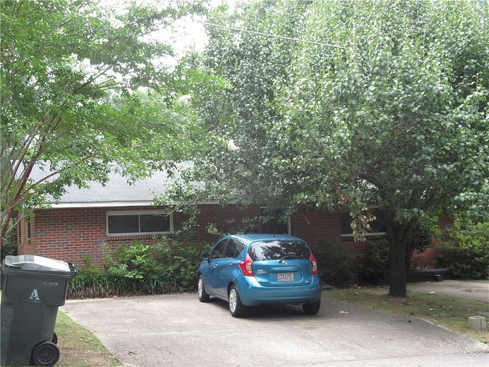 2nd image of 502 N Perry St