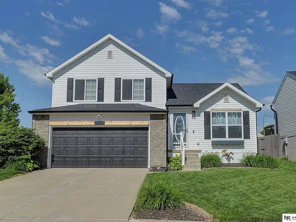 7304 N 108th St, Omaha, NE 68142