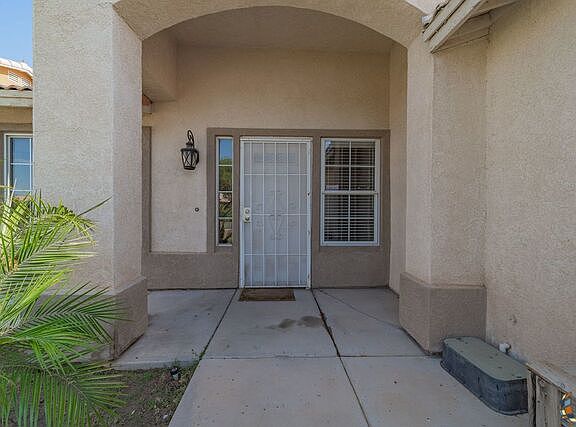 5th image of 673 Sequoia St