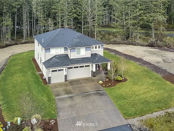 3rd image of 5144 Nuthatch Ct NE