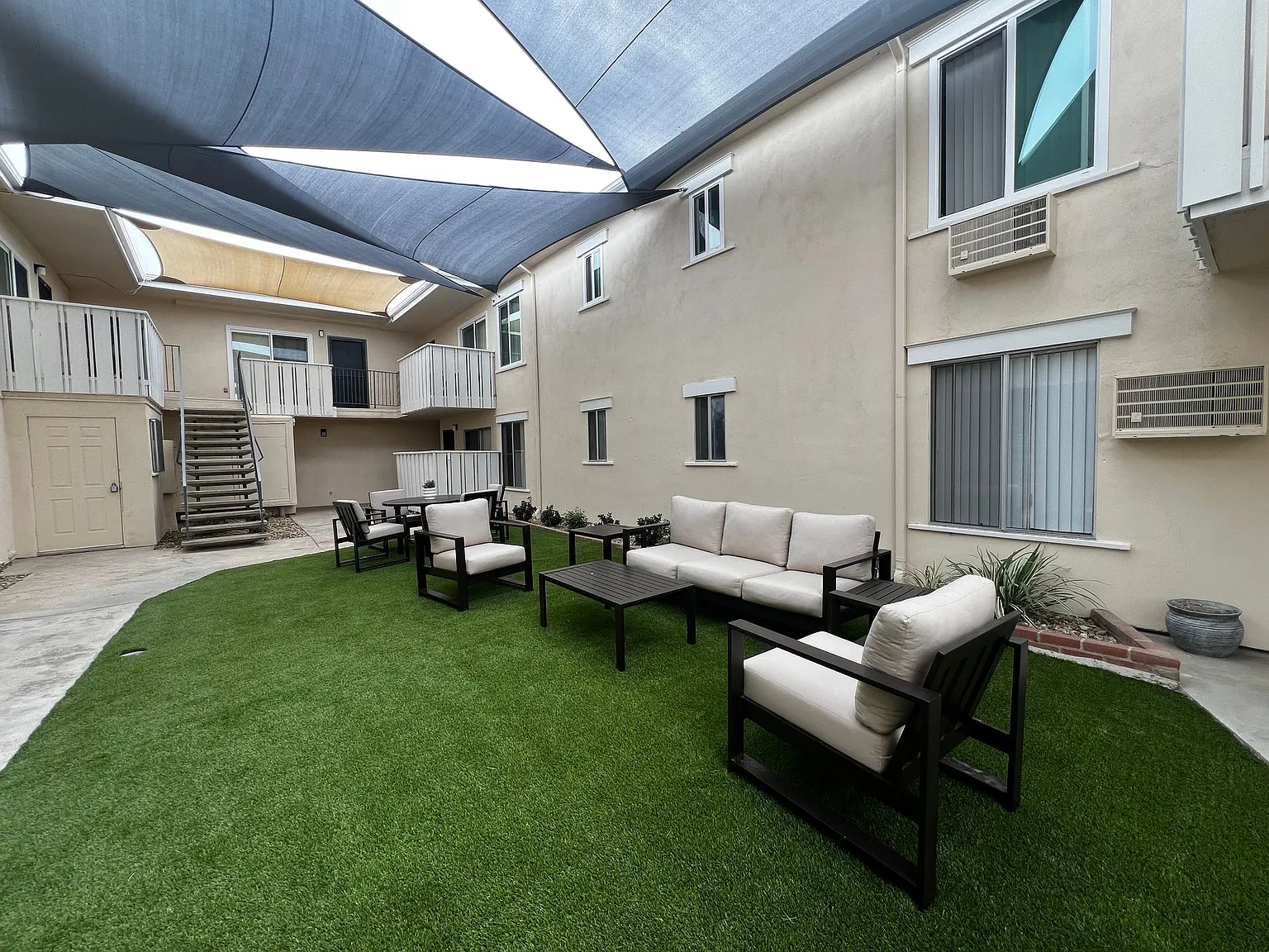 Park Villas La Mesa — Photo 1