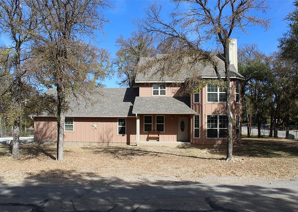 1st image of 3514 1st St
