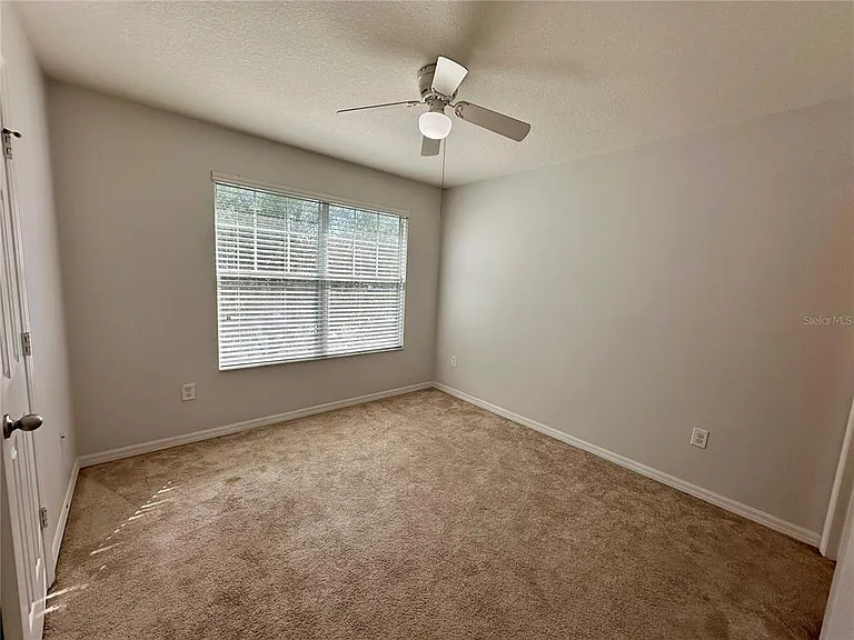 15816 Fishhawk View Dr — Photo 23