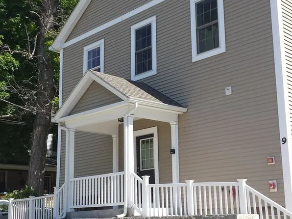9 Dale St, Wilton, NH