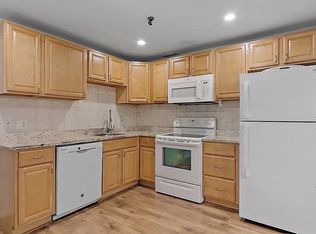 41 Spencer Rd APT 32G, Boxboro, MA 01719