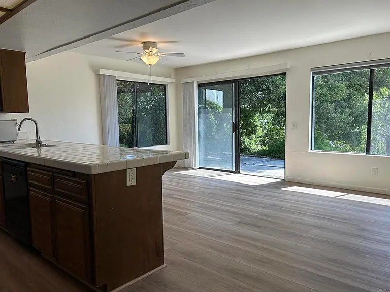 2162 Palmer Dr — Photo 6
