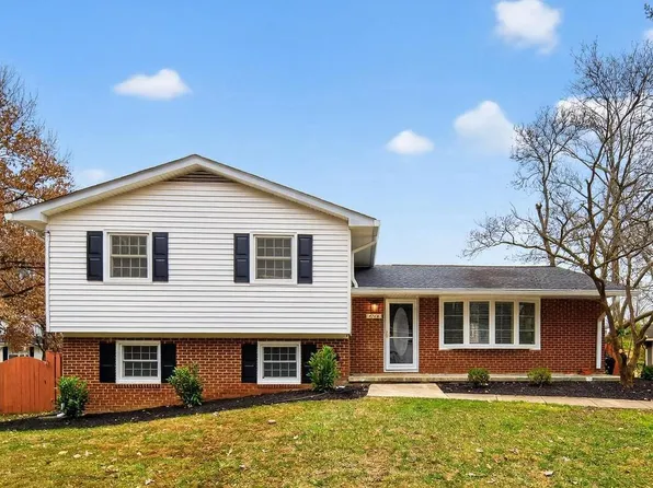 4700 Dublin Dr, Suitland, MD 20746