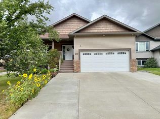 405 S Lake Way, Coalhurst, AB T0L 0V2