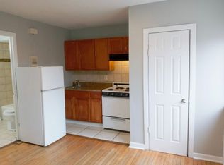7205 N Western Ave APT 2, Chicago, IL 60645