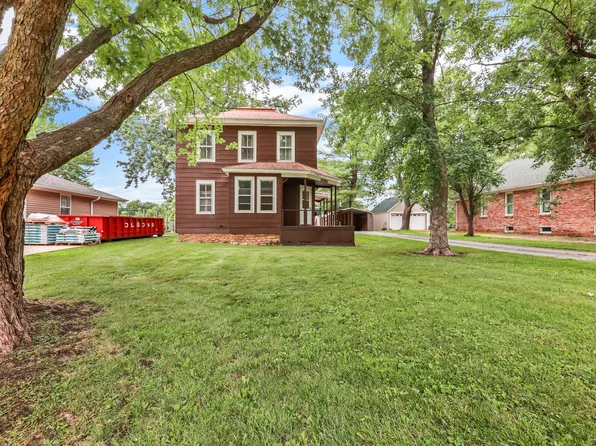 165 W Lincoln St, Seneca, IL 61360