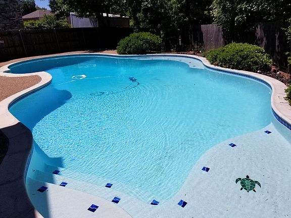 2nd image of 3305 Fox Hollow Ct