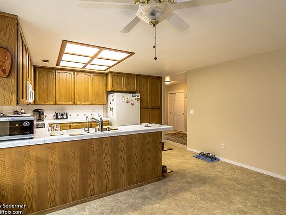 3rd image of 12444 Tam O Shanter Ln