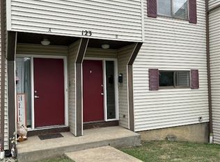 123 Orchard Dr APT B, Saint Clairsville, OH 43950