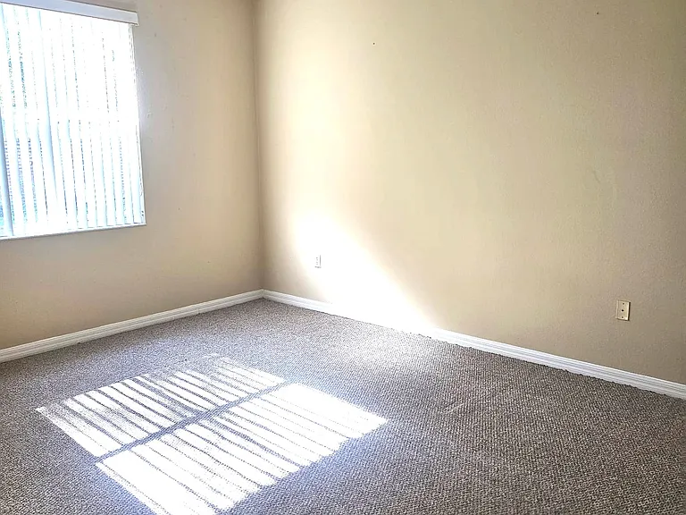 9935 Shadow Creek Dr — Photo 18