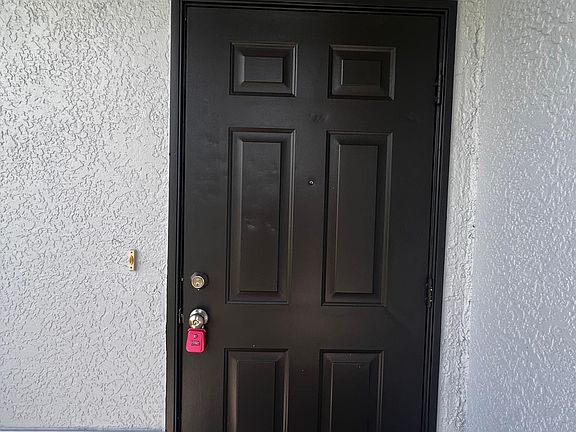 3rd image of 326 NW 7th Ave