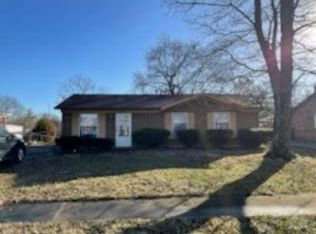 8009 Grenelle Dr, Louisville, KY 40228