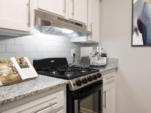 1926 Hartford Dr #2B-1Ba-750Sqft