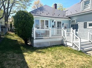 54-56 Endicott St #54, Lowell, MA 01854