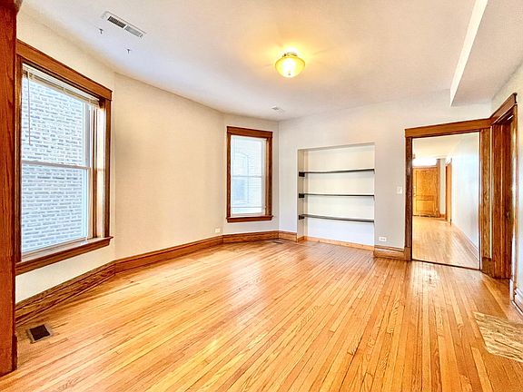 5th image of 3319 W Pierce Ave #1