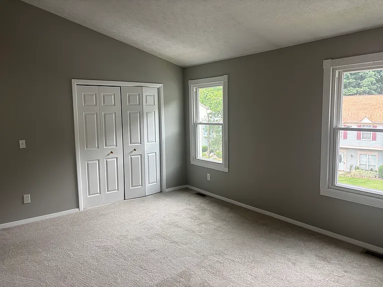 3987 Hancock Cir — Photo 2