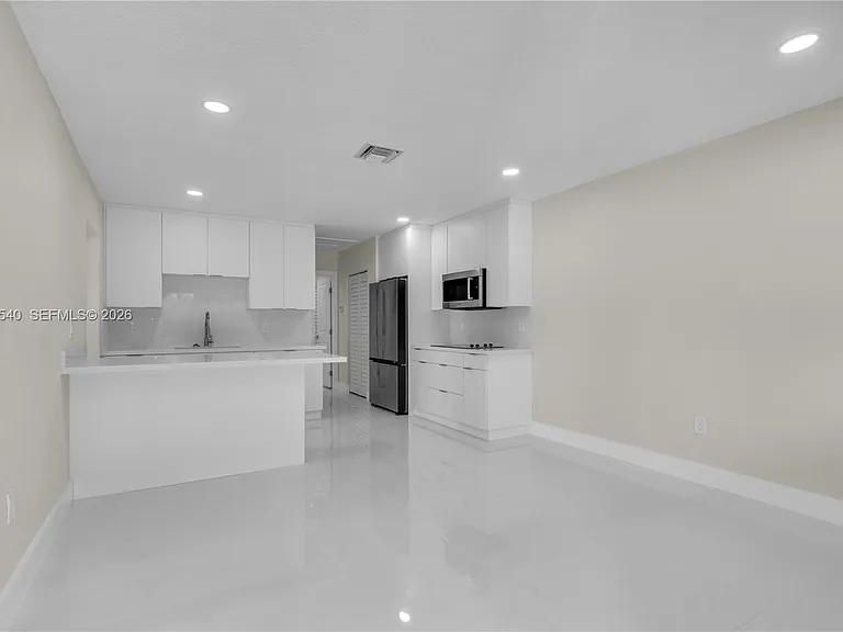 2640 SW 30th Ct #A — Photo 4