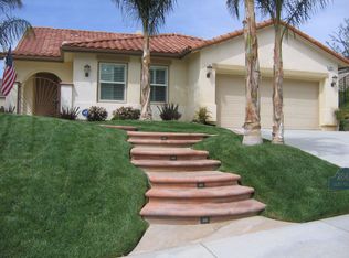 28411 Falcon Crest Dr, Santa Clarita, CA 91351
