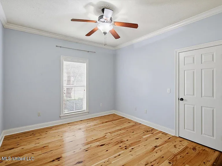 143 Sonnett Cir — Photo 41