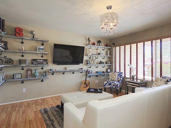 4th image of 4232 E La Puente Ave