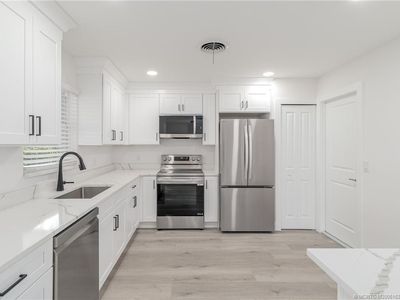 1030 SE Dolphin Dr, Stuart, FL, 34996