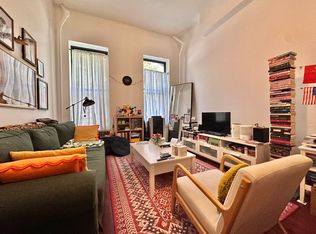 32 W 69th St #1B, New York, NY 10023