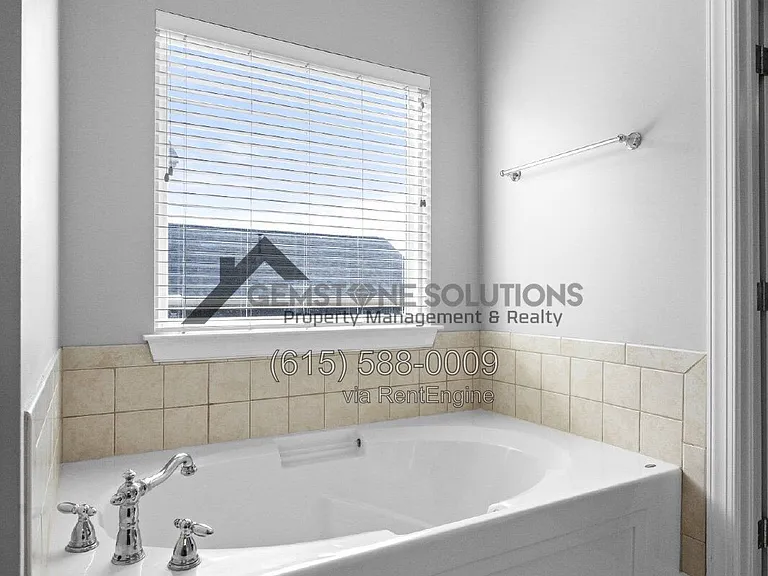 327 Wandering Cir — Photo 25