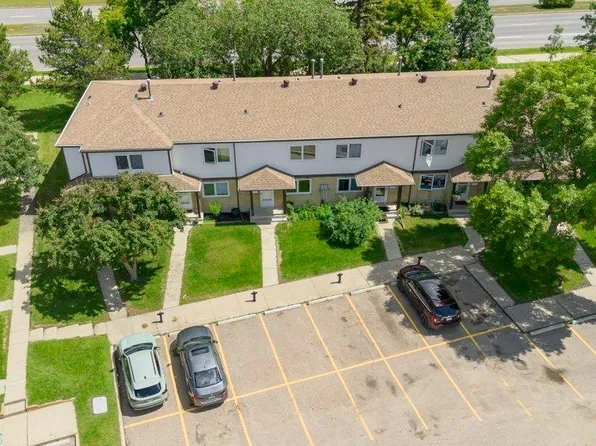 14511 52nd St NW #24, Edmonton, AB T5A 4M6
