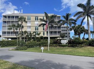 669 NE Plantation Rd APT 103, Stuart, FL 34996