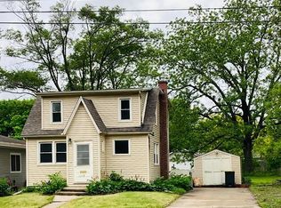 1119 S 1st Ave, Iowa City, IA 52245