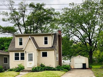 1119 S 1st Ave, Iowa City, IA, 52245