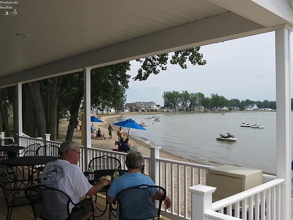 5th image of 138 Bay Breeze Dr