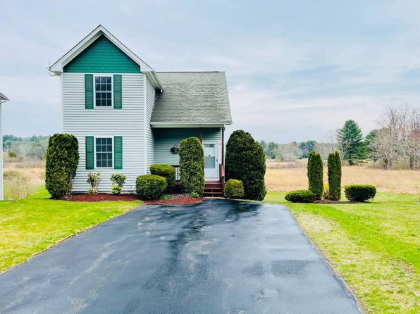 11 Fairway Cir #11, Hope Valley, RI 02832