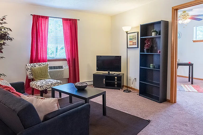 Lake Cable Village Apartments — Photo 8