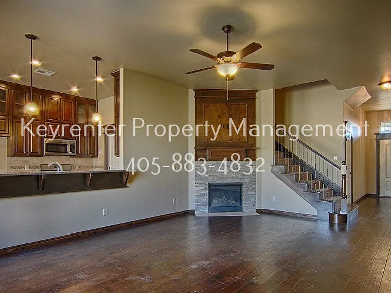 8409 NW 140th St — Photo 10
