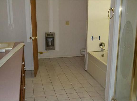 5th image of 808 N Bullitt St