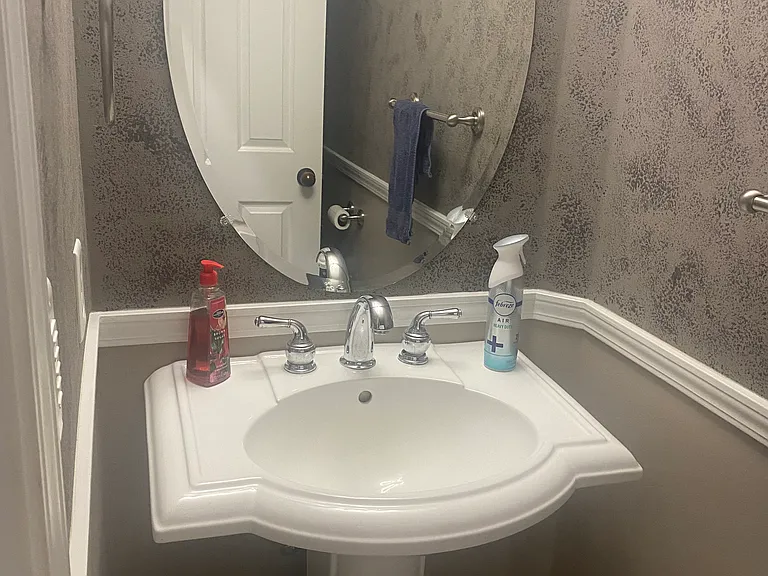 2425 S Cliffview St — Photo 22