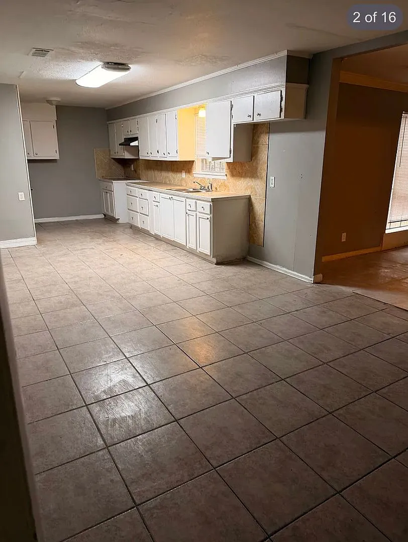 Spacious 4BR/2.5BA Home in Jackson | Comfortable Living & Convenient Location — Photo 2