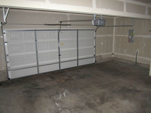 4th image of 128 178th Street Ct E