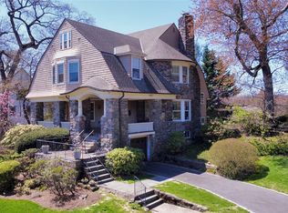 305 Pelhamdale Ave, Pelham, NY 10803